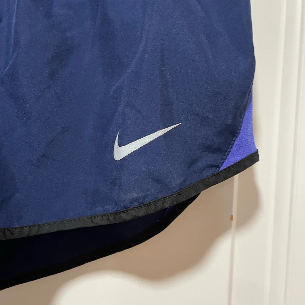 Y2K Nike Dri-Fit Womens Sz Medium 3.5” Navy Black Purple Running Athletic Shorts